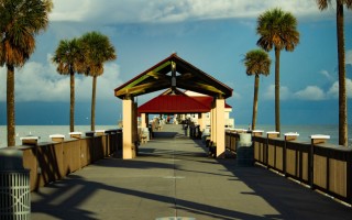 M保费涨、机构退、巨头进，保险中介格局巨变：去年60家法人牌照被注销，清虚提质还将继续