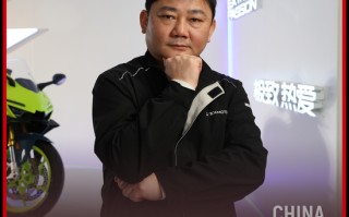 M被称“摩托车圈雷军”，冠军张雪的飞驰人生