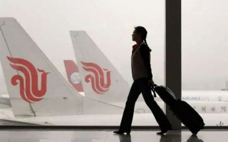 M仅一个季度，国航从盈利近19亿转为全年亏损近18亿