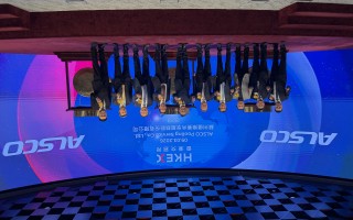 M港股上新！携5297倍认购“神话”仍然重挫，优乐赛共享上市首日大跌43%！分析师解读原因