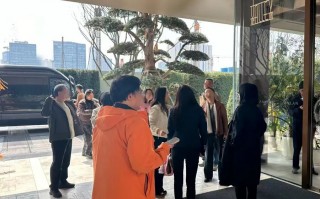 M上海售楼处意外一幕！不少人从迪拜赶来“打新”，看的都是5000万起步的房子：受国际局势影响想回国置业生活