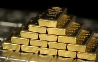 M内蒙女富豪183亿卖丈夫“遗产”，8500亿巨头欲接盘