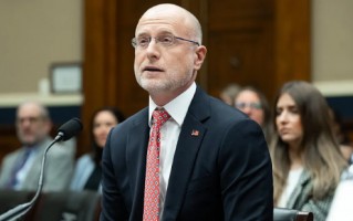 M伊朗战争假消息不断 FCC主席抨击广播公司 特朗普否认伊朗袭击美国加油机报道