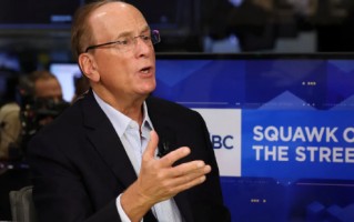 M贝莱德CEO警告：人工智能的迅猛发展可能加剧贫富不均