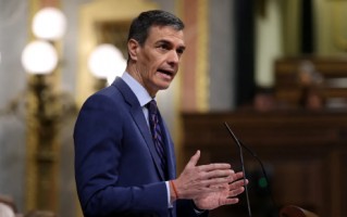 M西班牙首相：西班牙不会“为先放火烧世界、再拎水桶现身的人鼓掌”