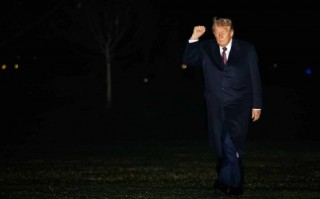 M特朗普威胁对哈尔克岛发动更多袭击 盟友冷对霍尔木兹护航计划