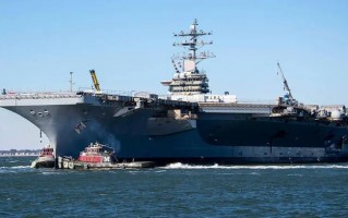 M美国“艾森豪威尔”航母发生火灾，8人受伤