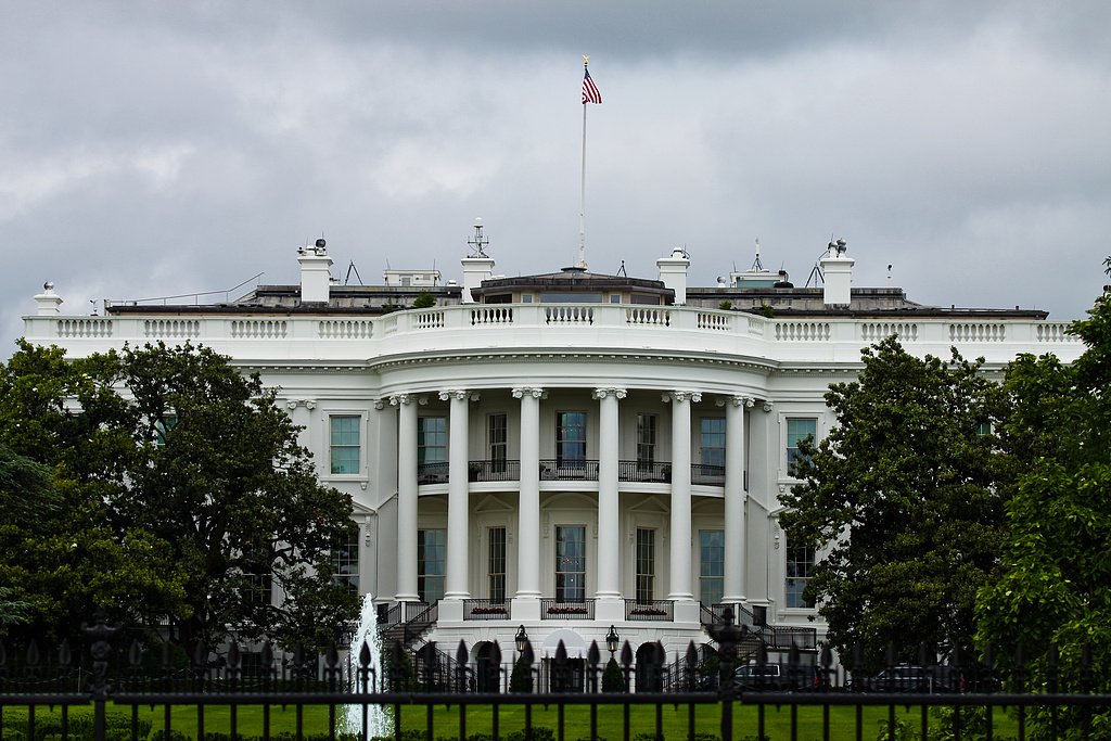 M白宫叫停涉伊朗冲突威胁的联邦安全警报发布 M白宫叫停涉伊朗冲突威胁的联邦安全警报发布