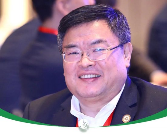 M10亿元融资，绊倒了盈科创始人梅向荣，他的家族生意怎么回事？|| 深度