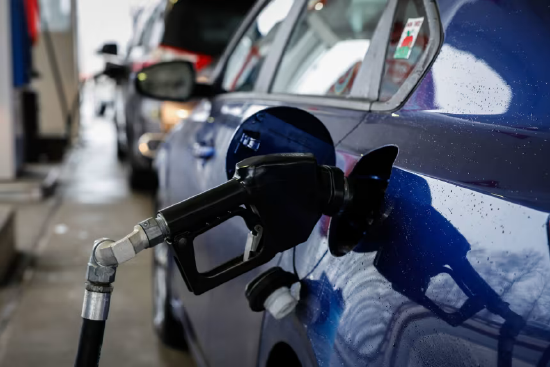 M油价飙升、股市下挫，就连美国富人也对经济感到悲观