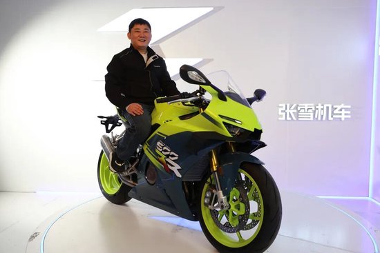 M被称“摩托车圈雷军”，冠军张雪的飞驰人生