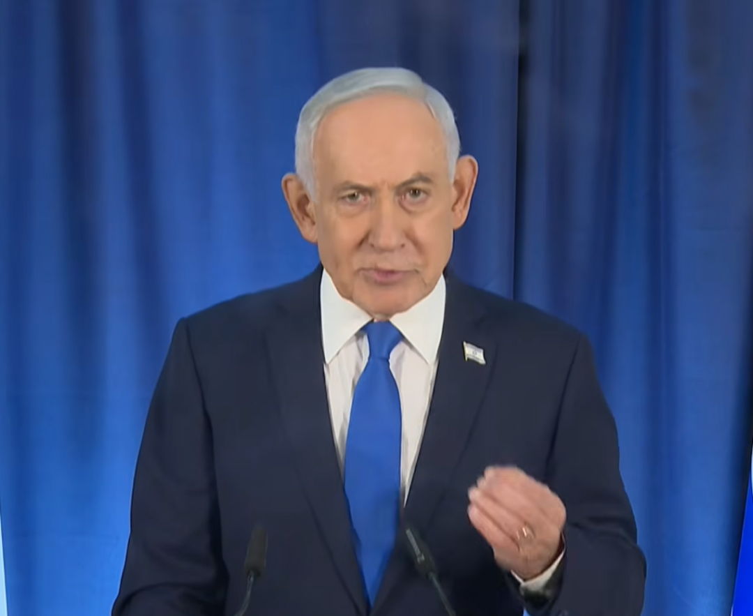 M以军打击伊朗钢铁厂及石化厂