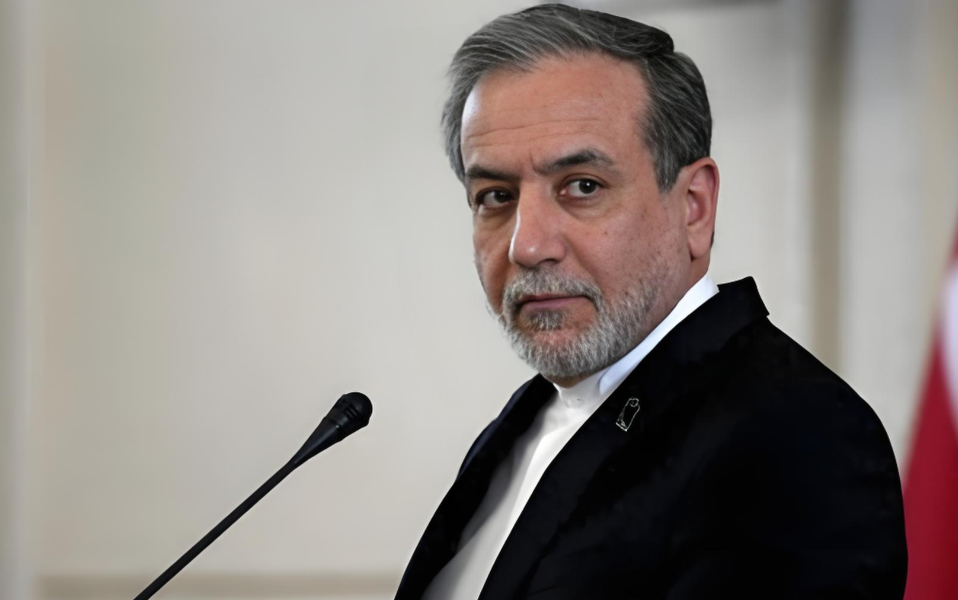 M伊朗外长:美国必须在停火和“继续战争”间做出选择 M伊朗外长:美国必须在停火和“继续战争”间做出选择