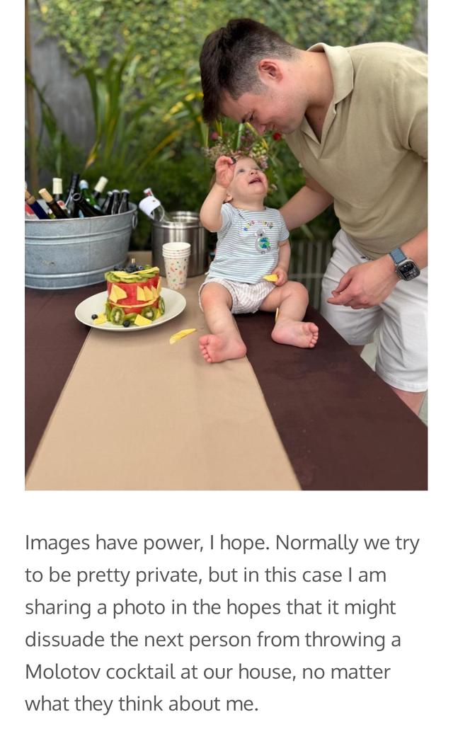 M房子被扔“燃烧瓶”,OpenAI CEO奥尔特曼公开发声 M房子被扔“燃烧瓶”,OpenAI CEO奥尔特曼公开发声