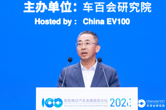 M华为董事侯金龙：加快超充网络建设是推动重卡电动化可持续发展的关键