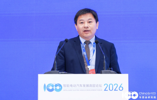 M李升波：端到端技术是自动驾驶与具身智能的核心路径